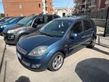 Ford Fiesta 1.4 TDCi 5p. Ghia - Ford Fiesta Ghia mit Diesel-Antrieb
