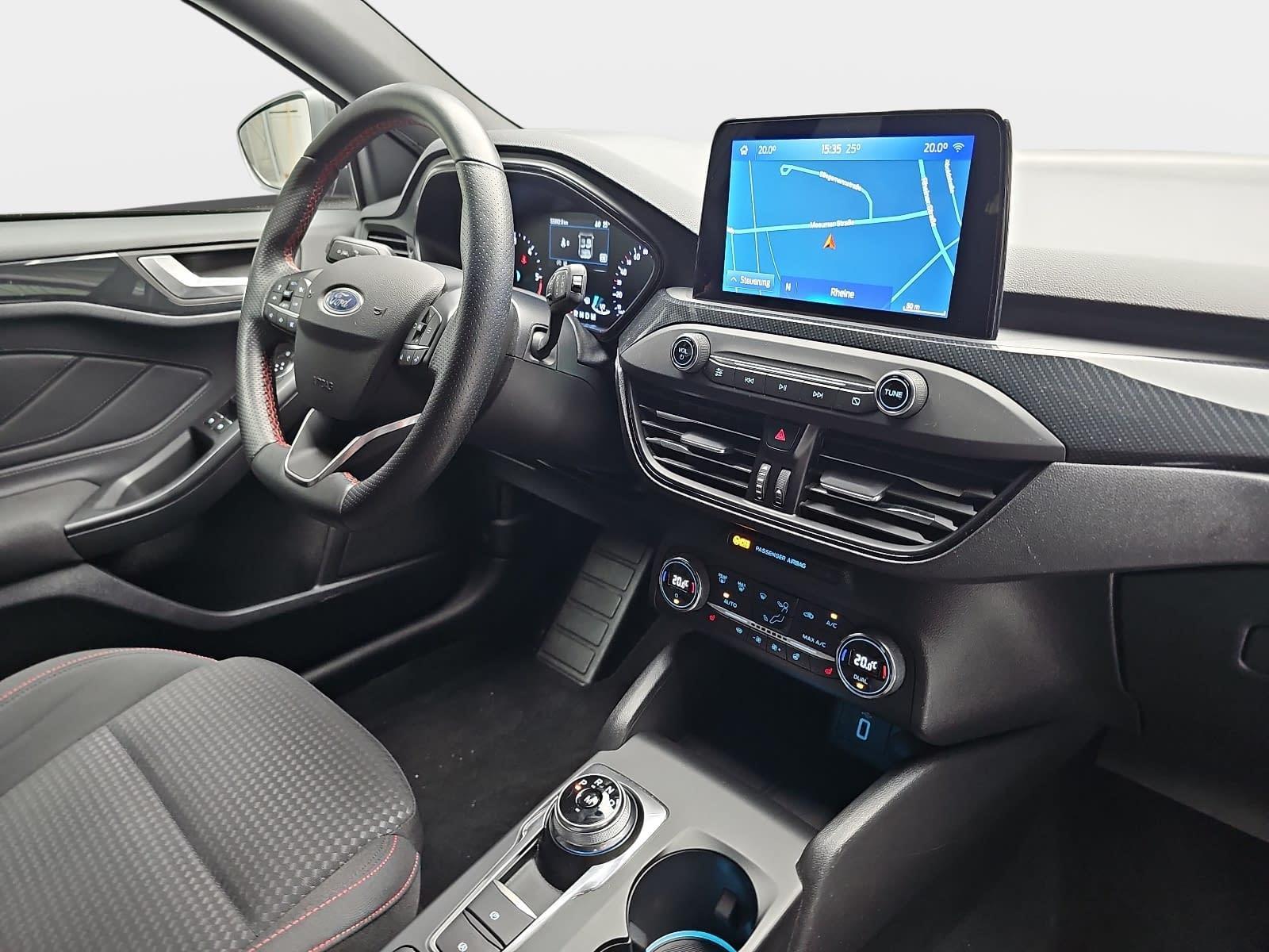 Ford FOCUS 2.0 ECOBLUE ST-LINE NAVI WINTER ACC