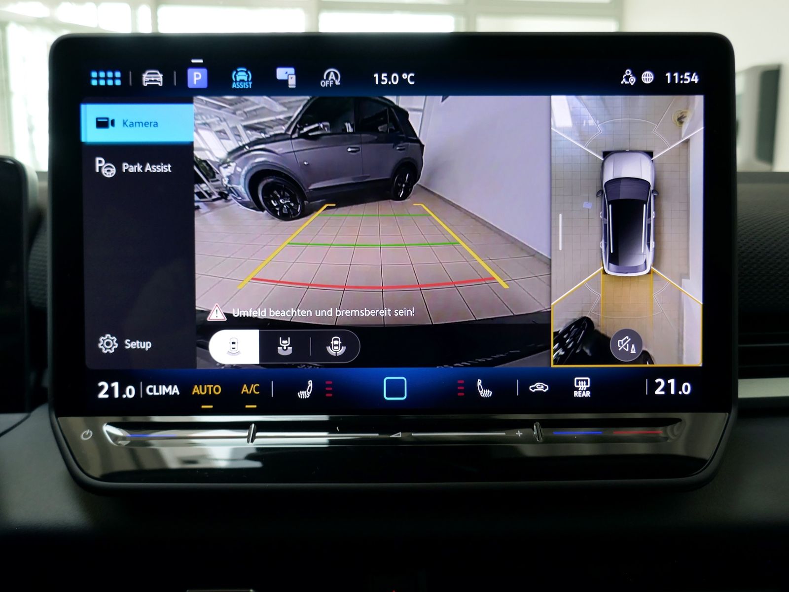Fahrzeugabbildung Volkswagen T-Roc R-Line 1.5 eTSI DSG | LED AHK RFK ACC Navi