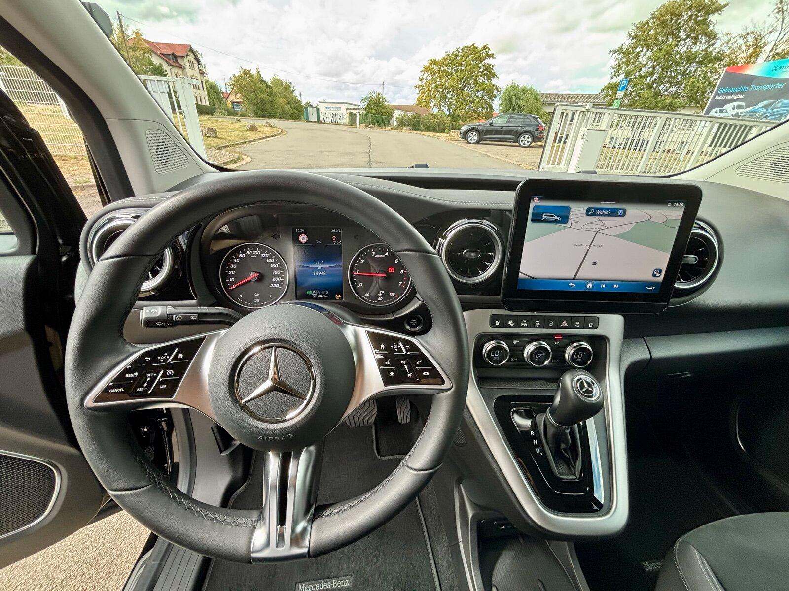 Mercedes-Benz T 180 Progressive Automatik Navi LED Kamera