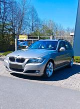 BMW 330D 3er  E91 sehr schönes Auto und Ne... - BMW aus 2010: Kombi, 3er
