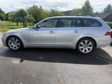 BMW 525 5 Touring 525d Automatik - BMW 525 aus 2007: Kombi