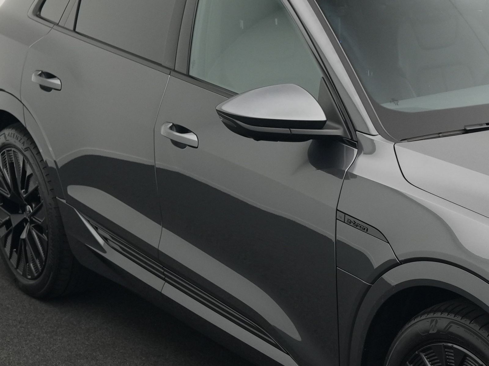 Audi Q8 e-tron - Bild 38