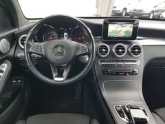 Fahrzeugabbildung Mercedes-Benz GLC 250 d 4Matic Navi LED SiHz 360°-RFK ACC AHK