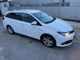 Toyota Auris Touring Sports Hybrid Team D - gebrauchte Toyota Auris aus dem Jahr 2019