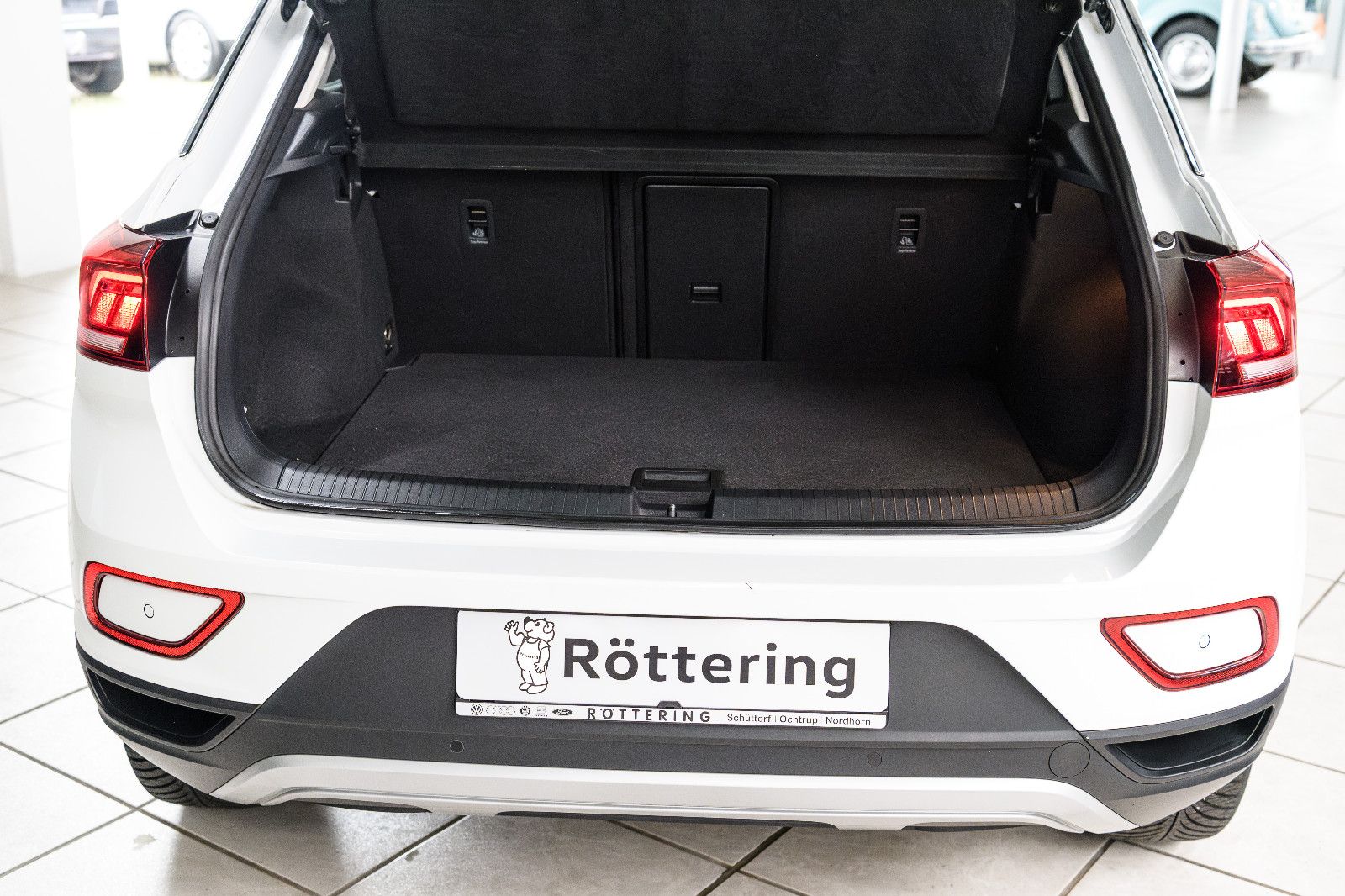 Fahrzeugabbildung Volkswagen T-Roc Life 1.0 TSI NAVI+PDC+SHZ+APP