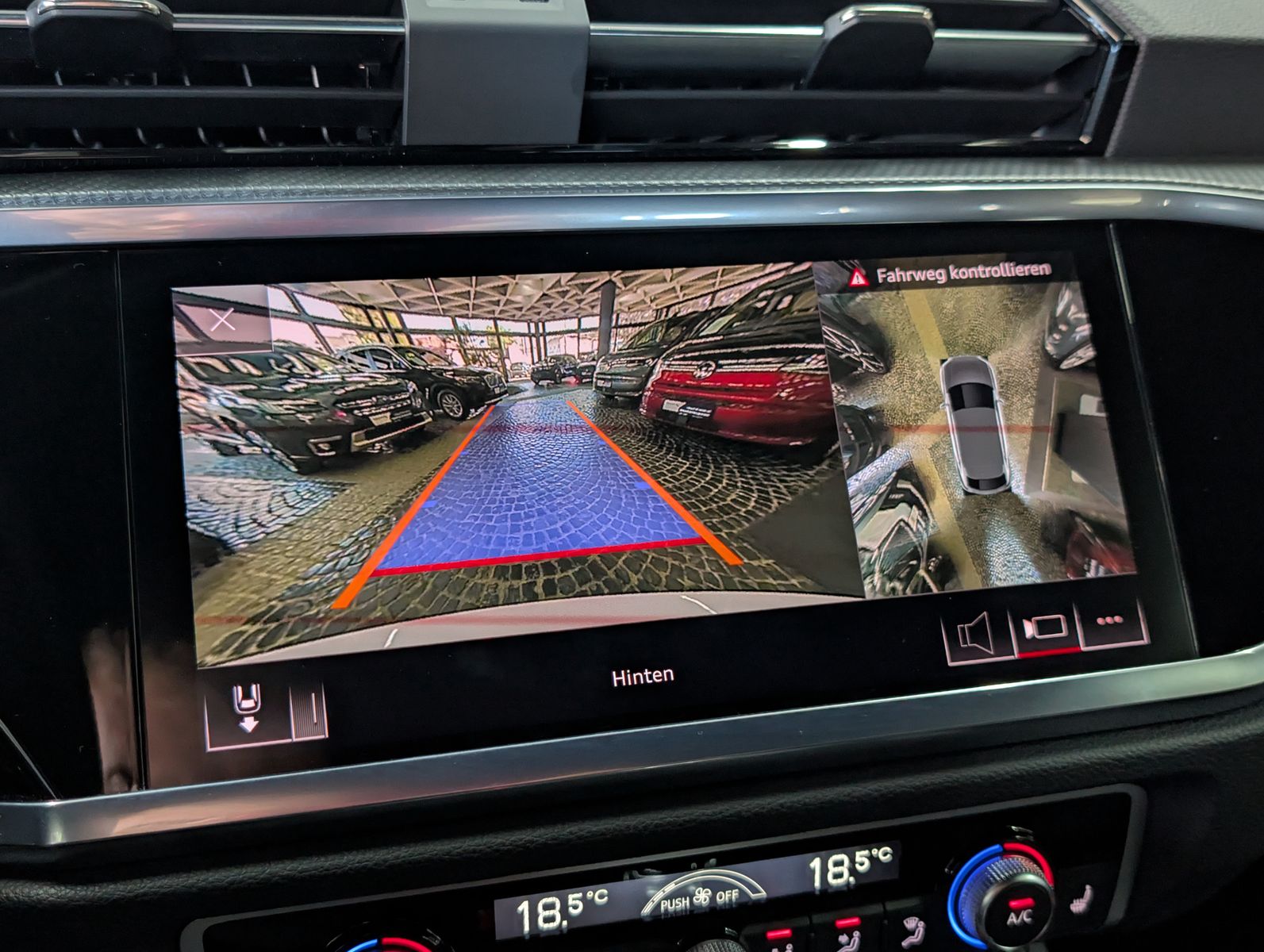 Fahrzeugabbildung Audi Q3 Sportback 40 TDI 3x S line LEDER ACC AHK 360°