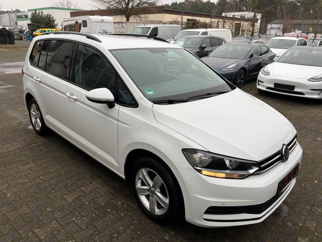 Volkswagen Touran 2.0TDI Comfortl. DSG Navi 7 Sitze PDC AHK