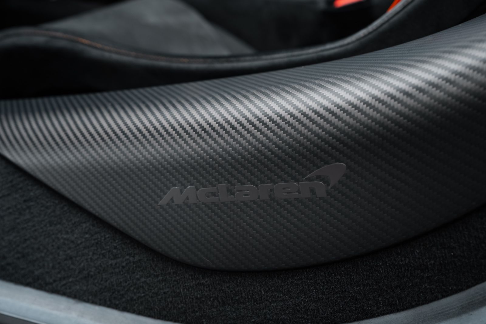 Fahrzeugabbildung McLaren 750S Spider CARBON/PERFORMANCE/360°CAMERA/B&W