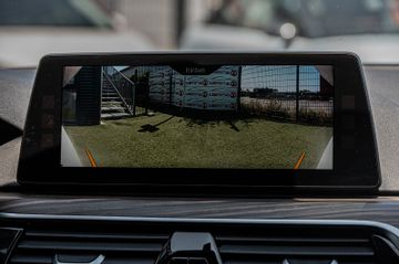 Fahrzeugabbildung BMW 520d xDrive Touring M-Sport°360°|HARMAN|HOLZ