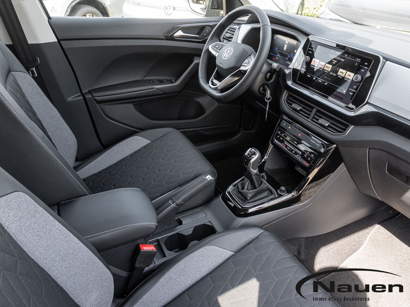 Volkswagen T-Cross - Bild 10