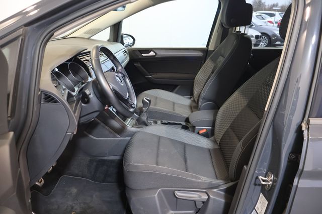 Volkswagen Touran 2.0 TDI Active ACC+KAM+CARPLAY+AHK