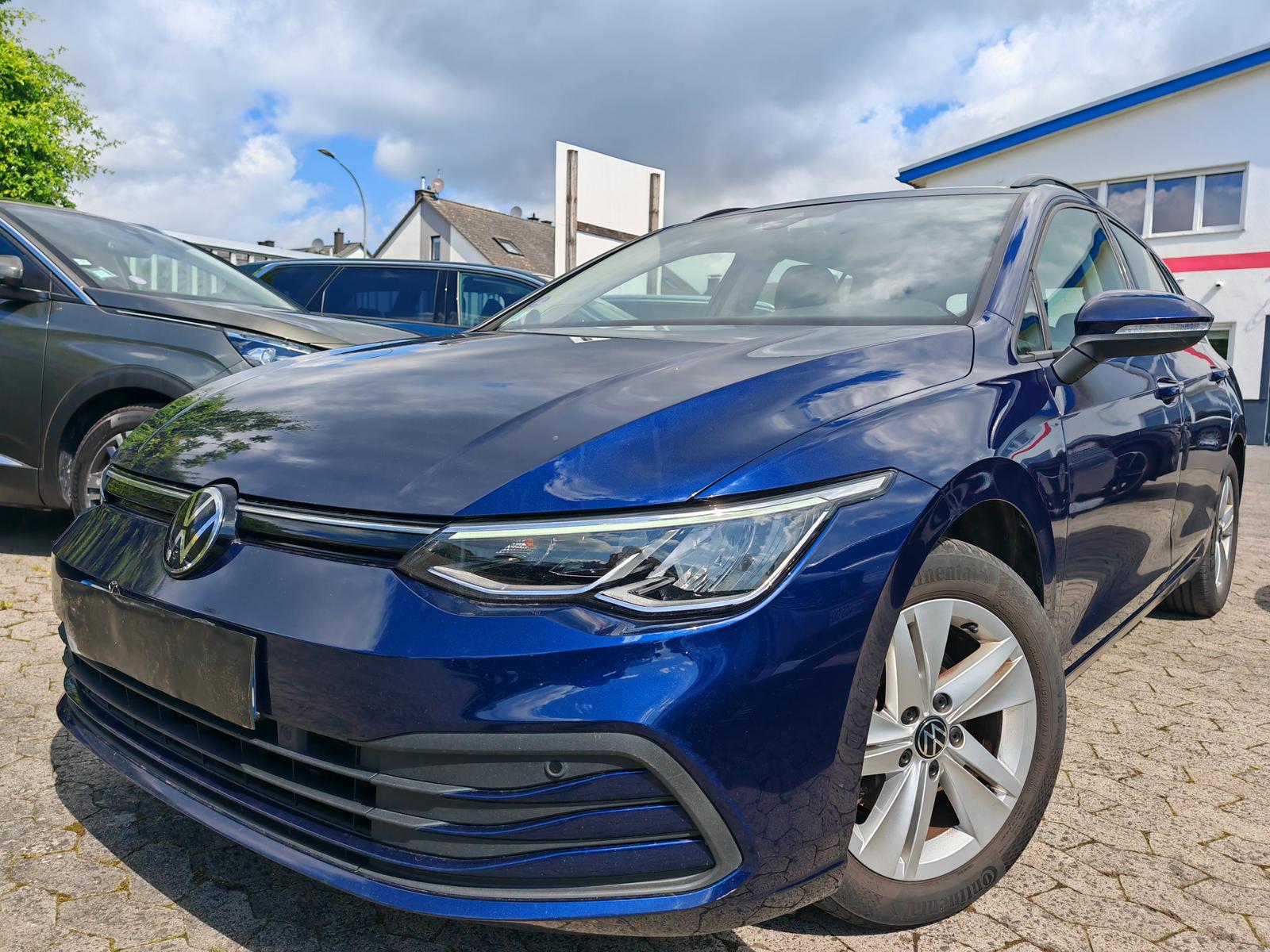 Volkswagen Golf 1.0 TSI LED DISCOVER MEDIA KAM AHK # 6499