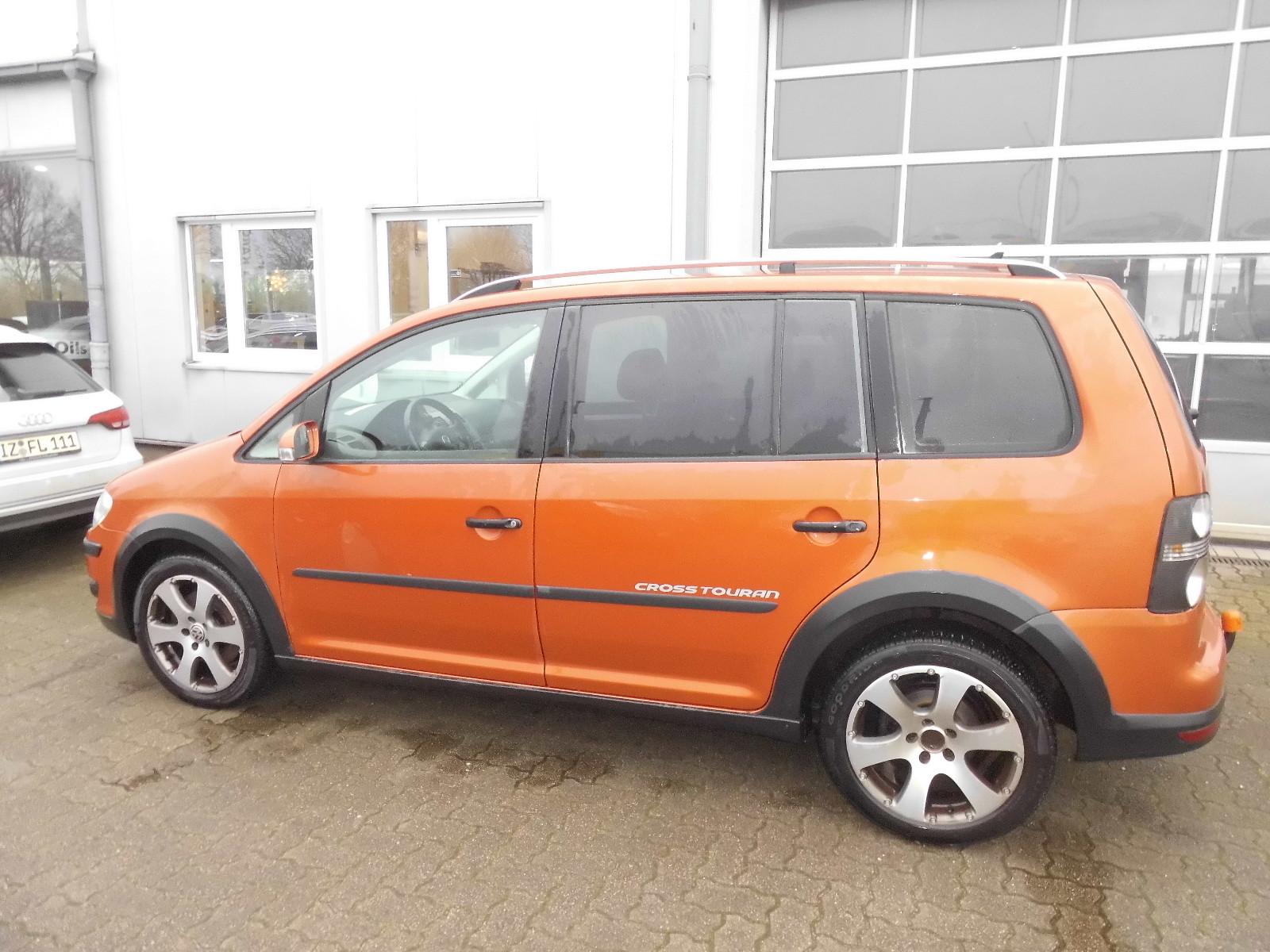 Volkswagen Touran CrossTouran 2.0 TDI 7Sitze TÜV NEU