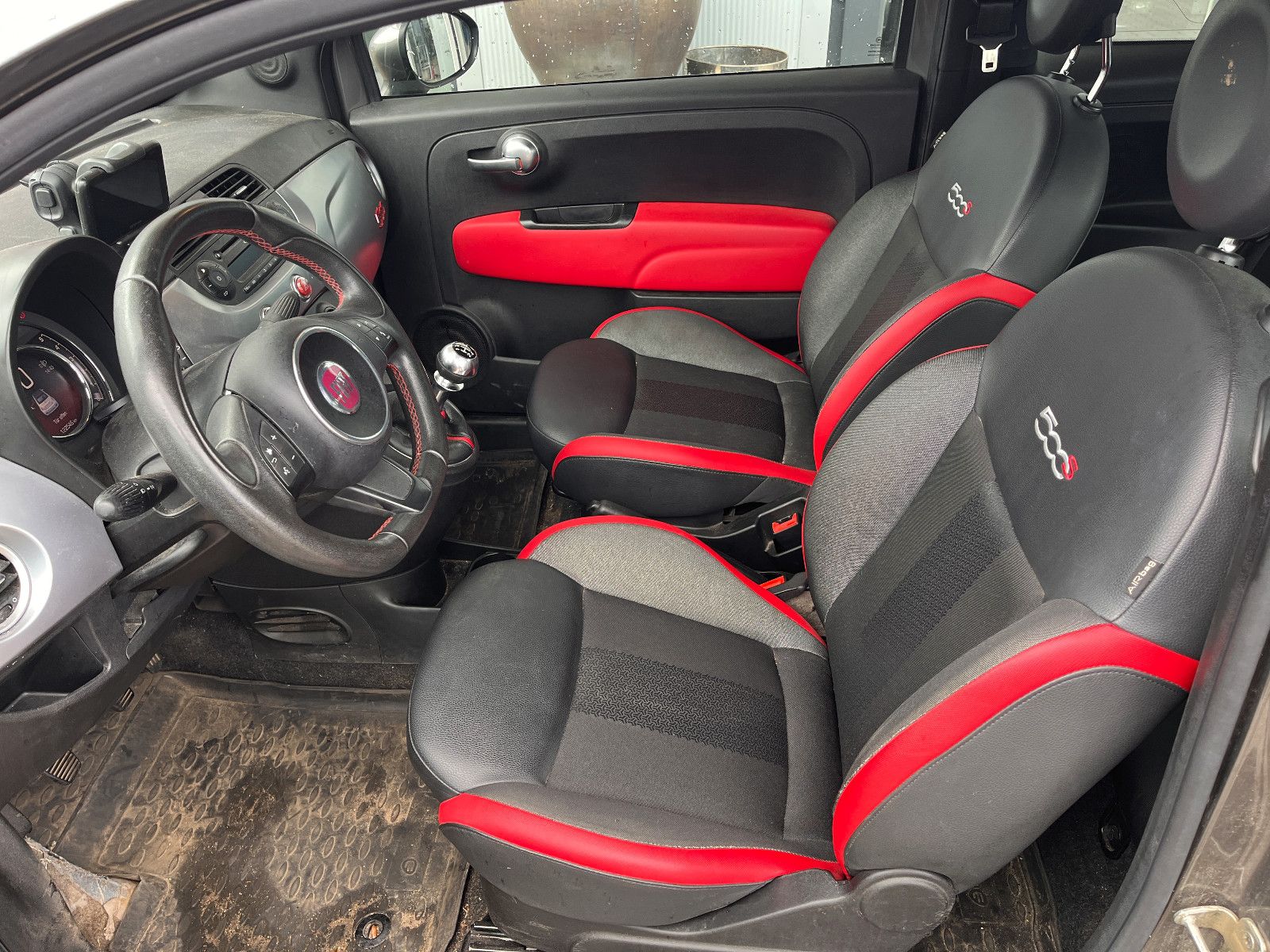 Fahrzeugabbildung Fiat 500 S Leichter Frontschaden