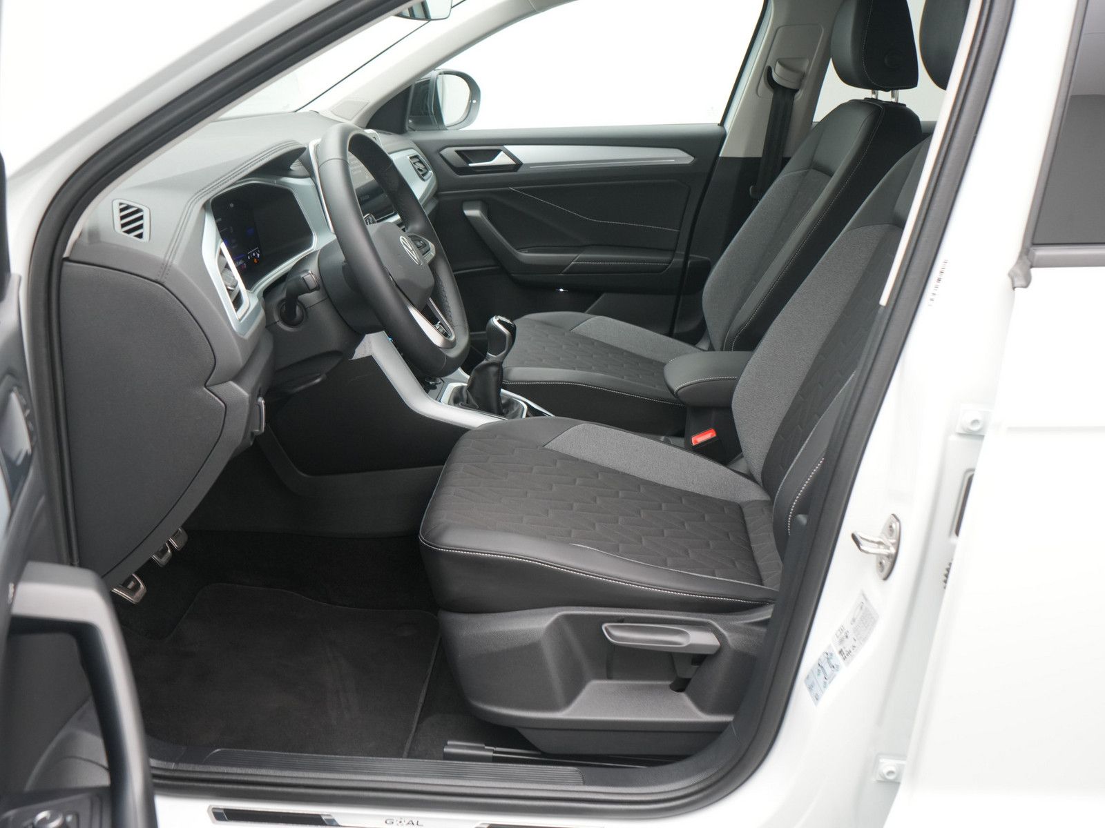 Volkswagen T-Roc - Bild 13