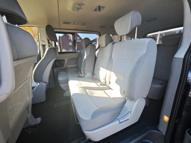 Hyundai H-1 HYUNDAI Family Automatik Navi 2.5 CRDI 170PS