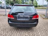 Mercedes-Benz E 300 BlueTec / Leder / Navi / Kamera / - gebrauchte Mercedes-Benz E 300 aus dem Jahr 2014