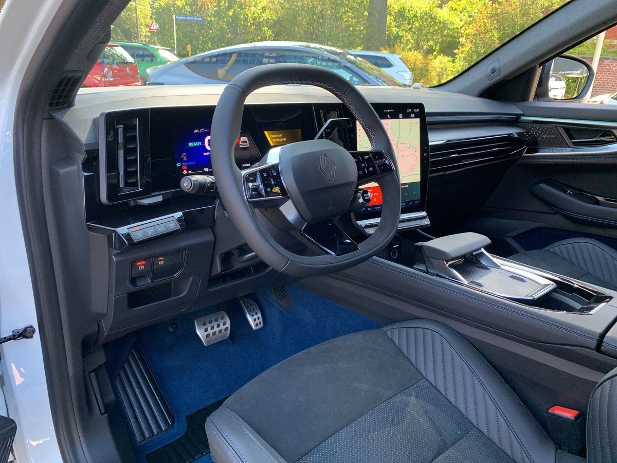 Renault Rafale - Bild 10