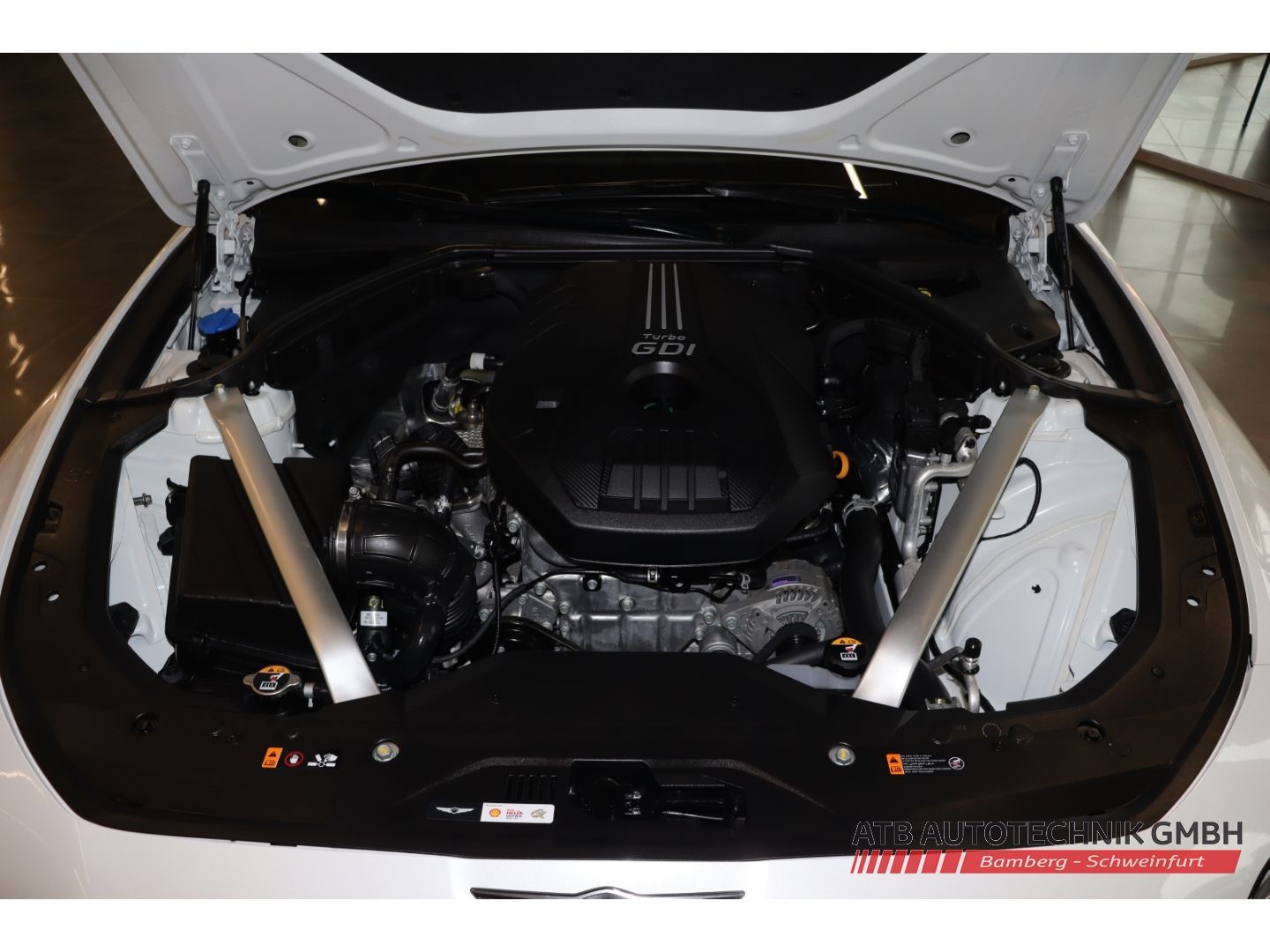 Fahrzeugabbildung Genesis G70 Shooting Brake 2.0T PLUS 4WD SPORT, Sitz, In