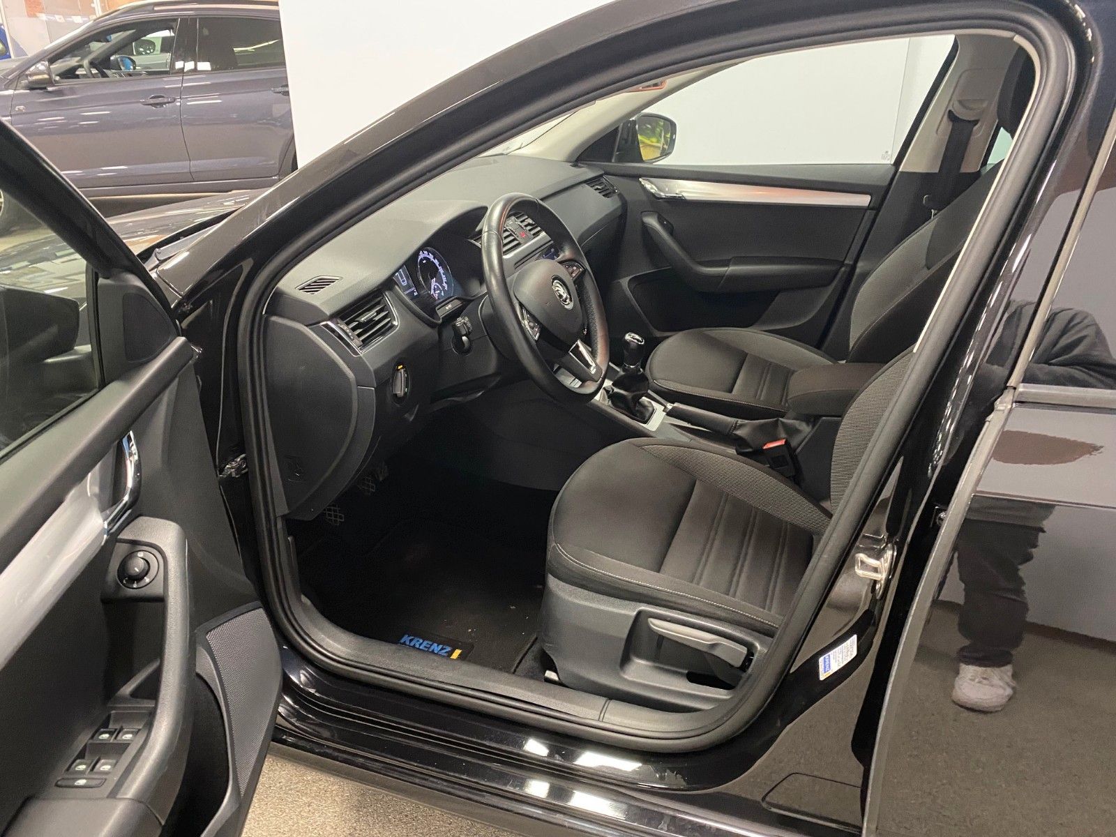 Fahrzeugabbildung SKODA Octavia 1.4 TSI Ambition Combi+NAVI+TEMPOMAT+SHZ