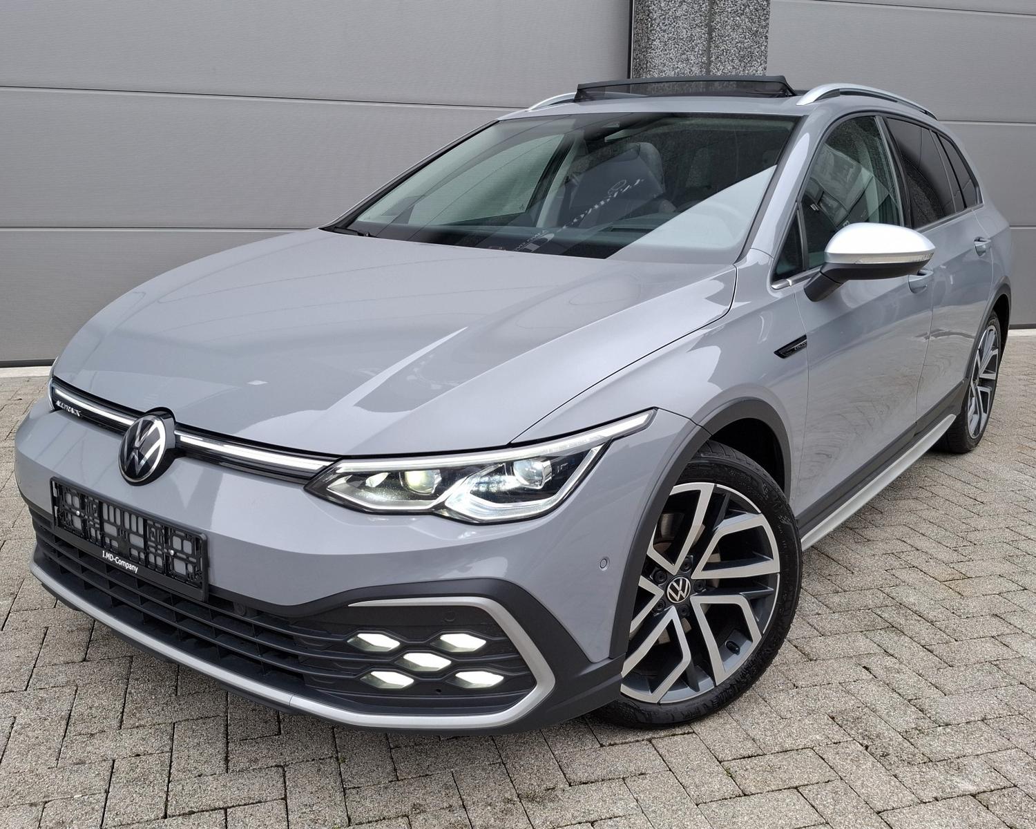 Volkswagen Golf Variant ALLTRACK 4M 20 TDi 200 DSG7 PANO