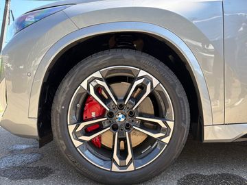 BMW X1 xDrive23i M Sportpaket Head-Up HK HiFi DAB
