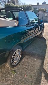Volkswagen TÜV Neu, Verdeck Neu,  Fahrwerk Neu - Volkswagen Golf aus 1998: Cabrio