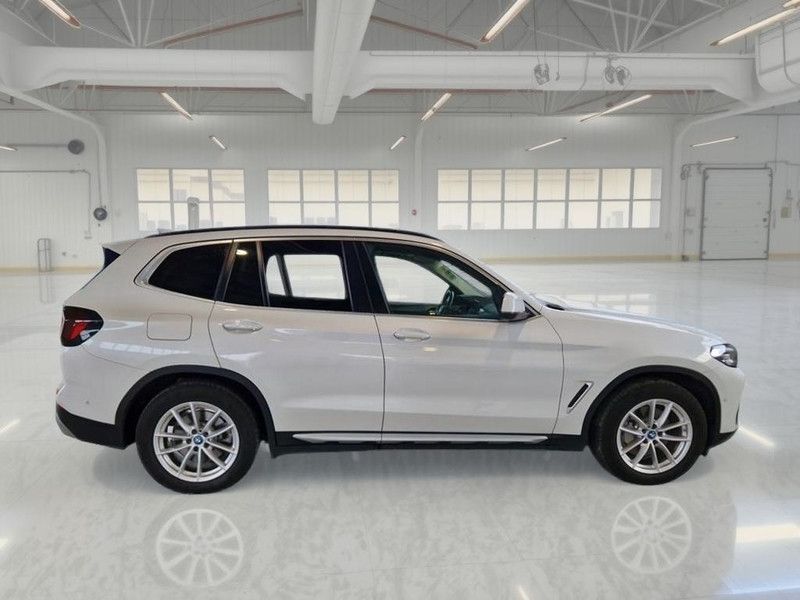 BMW X3 XDRIVE 30E AUTO SUV imagem 3