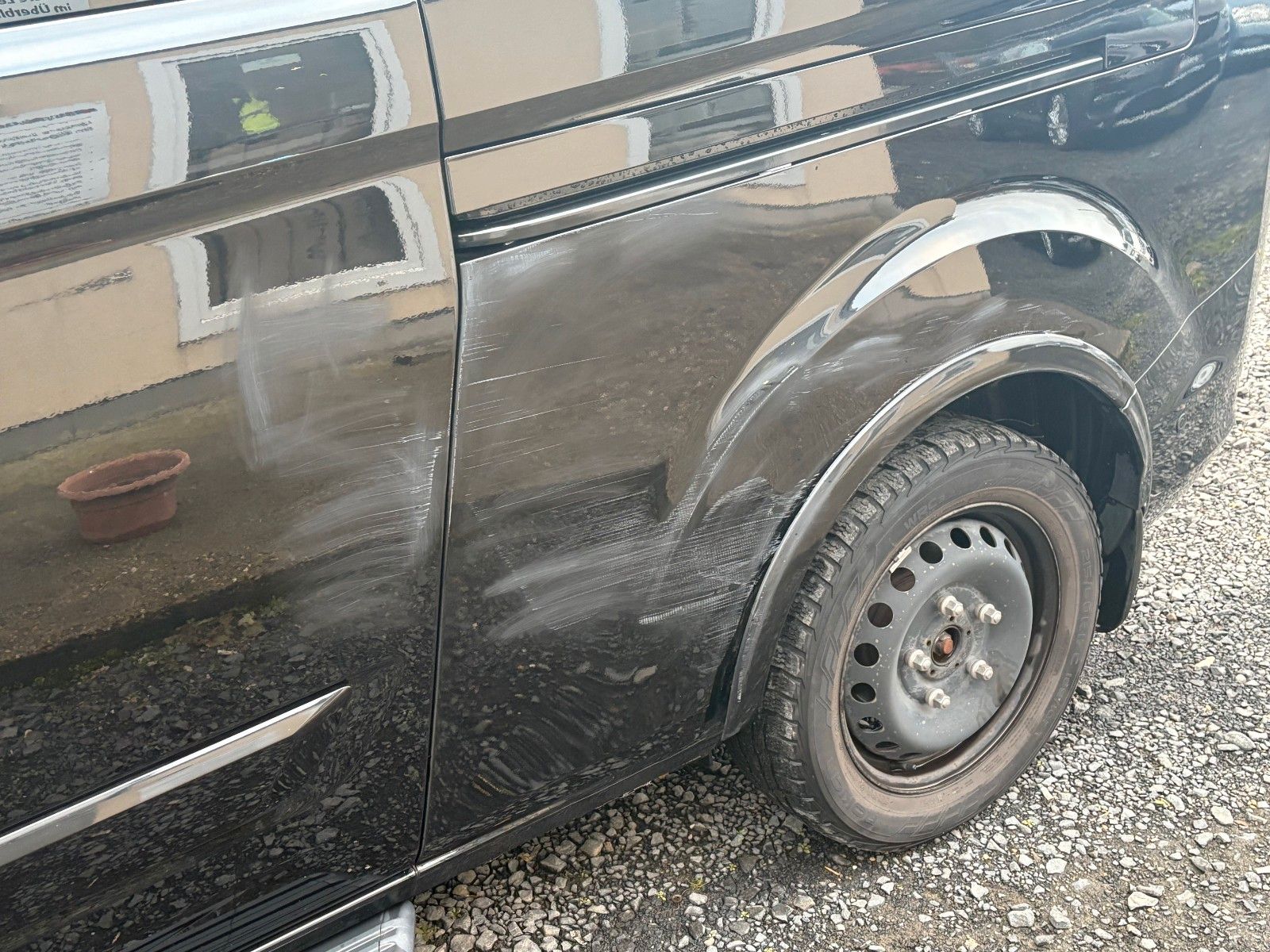 Fahrzeugabbildung Ford Tourneo Custom Aut. 320 L2 Tourneo Titanium Lede