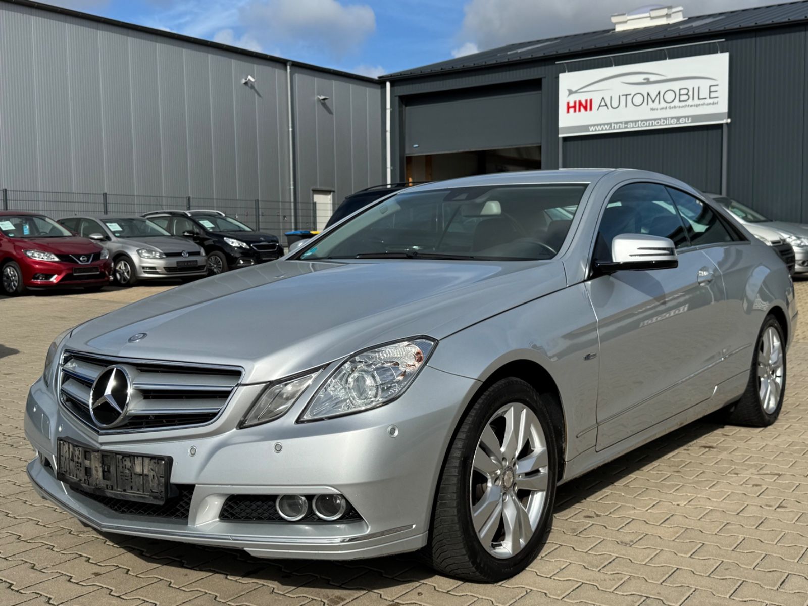 Mercedes E 300 - 1