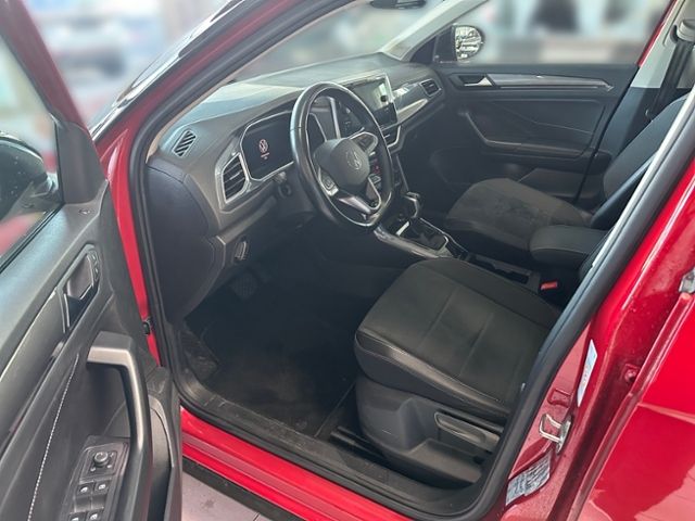 Fahrzeugabbildung Volkswagen T-ROC Style 1.5 TSI DSG LED PLUS FAHRSCHULPEDALE