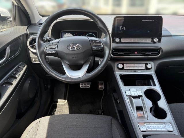 Fahrzeugabbildung Hyundai KONA Trend Elektro 2WD +KLIMA+NAVI+PDC+ACC+UVM+