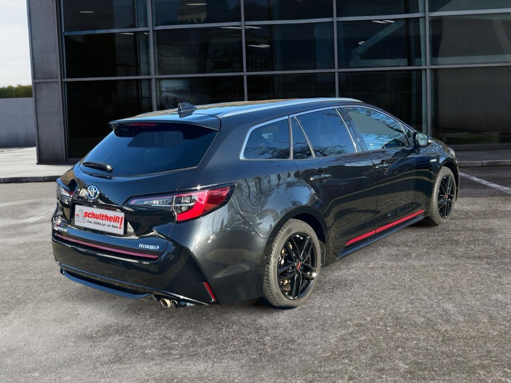 Fahrzeugabbildung Toyota Corolla 2.0 Hybrid Touring Sports Lounge