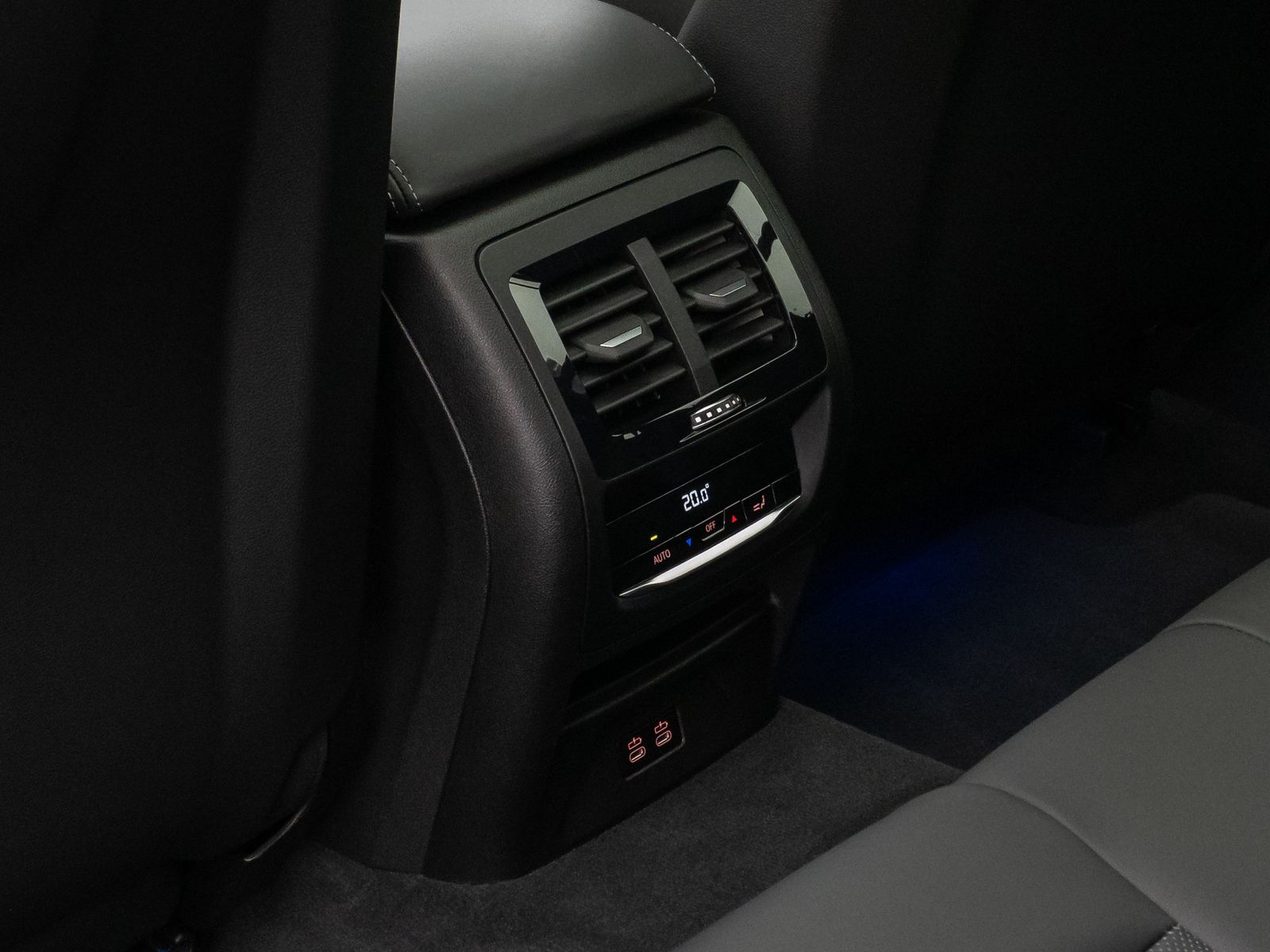 Fahrzeugabbildung BMW X4 M Competition 360°Laser Panorama HUD DAB H/K