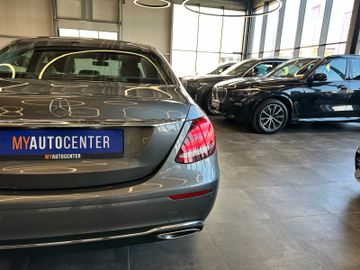 Mercedes-Benz E 400 *4Matic*Avantgarde*Keyless*LED*Kamera*