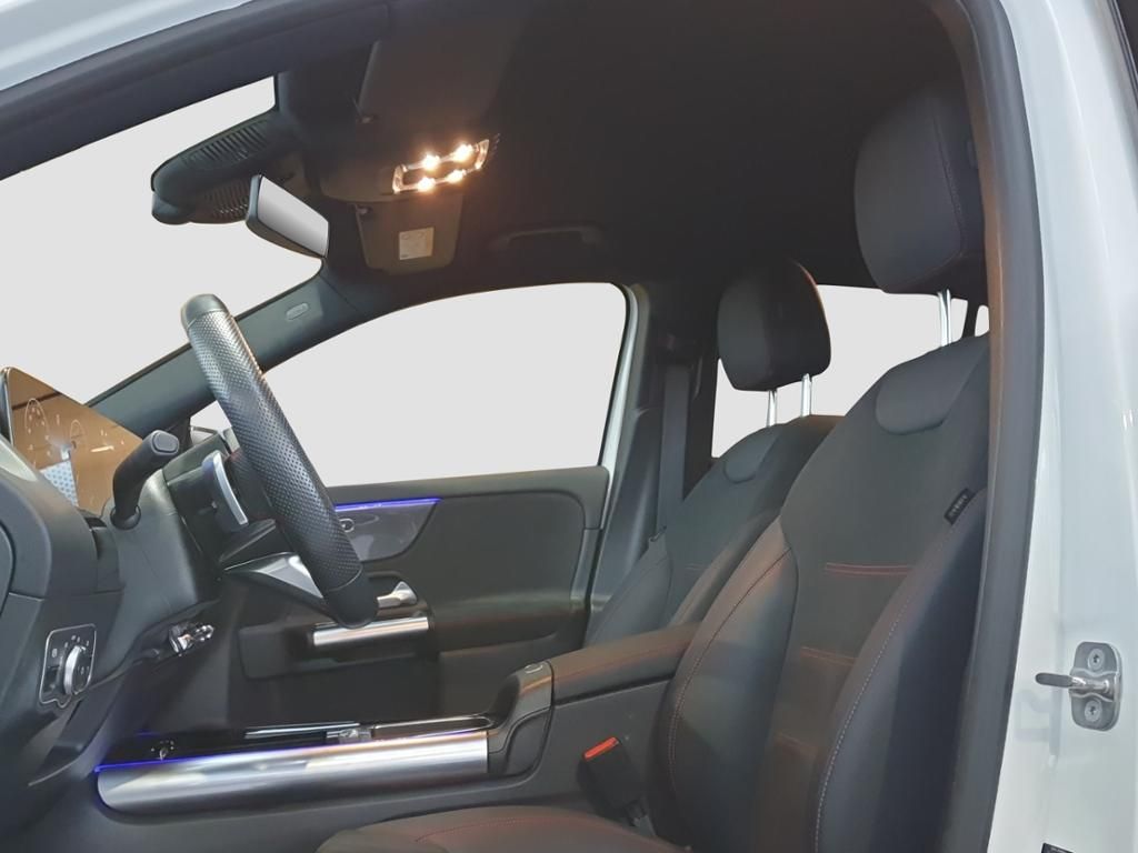 Fahrzeugabbildung Mercedes-Benz GLA 200 AMG*KeyLess*MULTIBEAM*SpurH*PDC*RFK*AHK