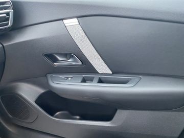 Citroën C4 Shine PT 130 EAT 8 Navi+SHZ+LED+PDC+RFK+HUD