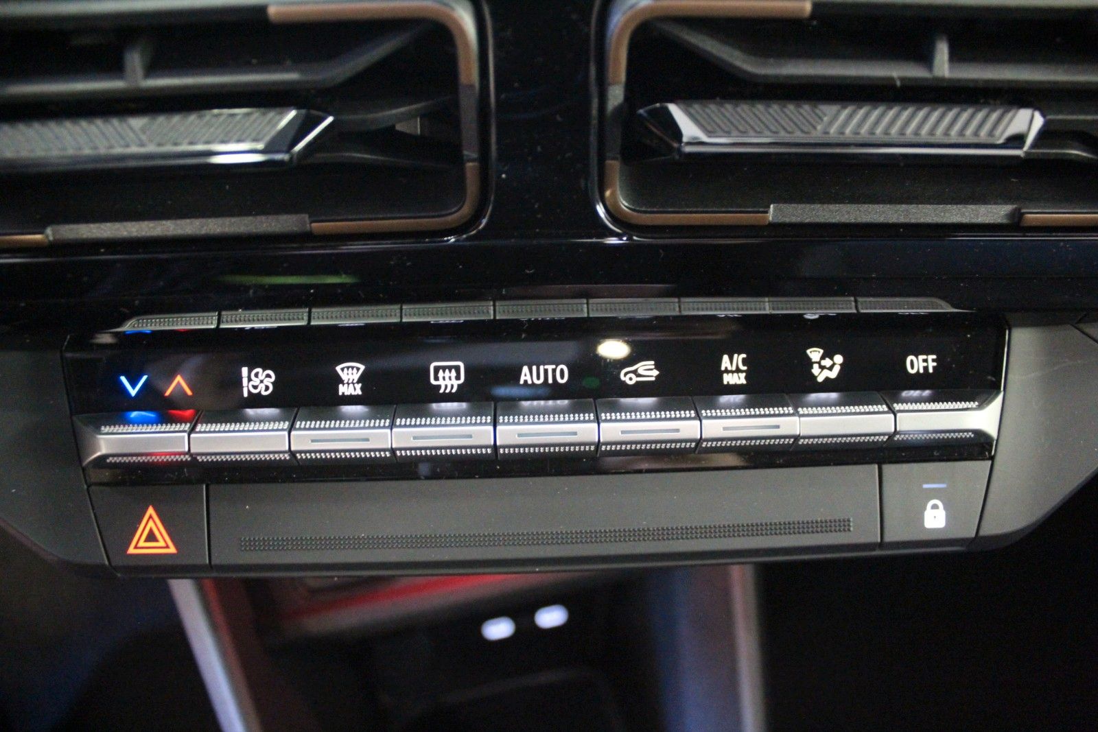 Fahrzeugabbildung Renault R 4 150 Comfort Range Techno*Winterpaket*