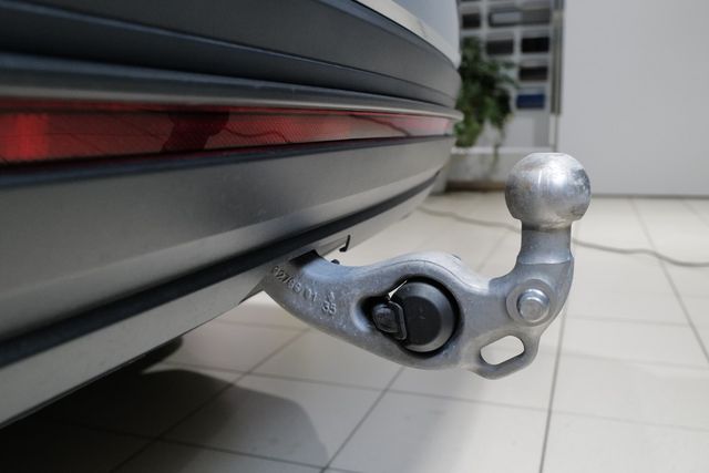 Volkswagen Touareg 3.0TDI 4Motion AHK StdHz Luft Keyless  L