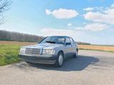 Mercedes-Benz Oldtimer Mercedes Benz  190E 2.0 Liter Old... - Mercedes-Benz 190 aus 1989: 190e
