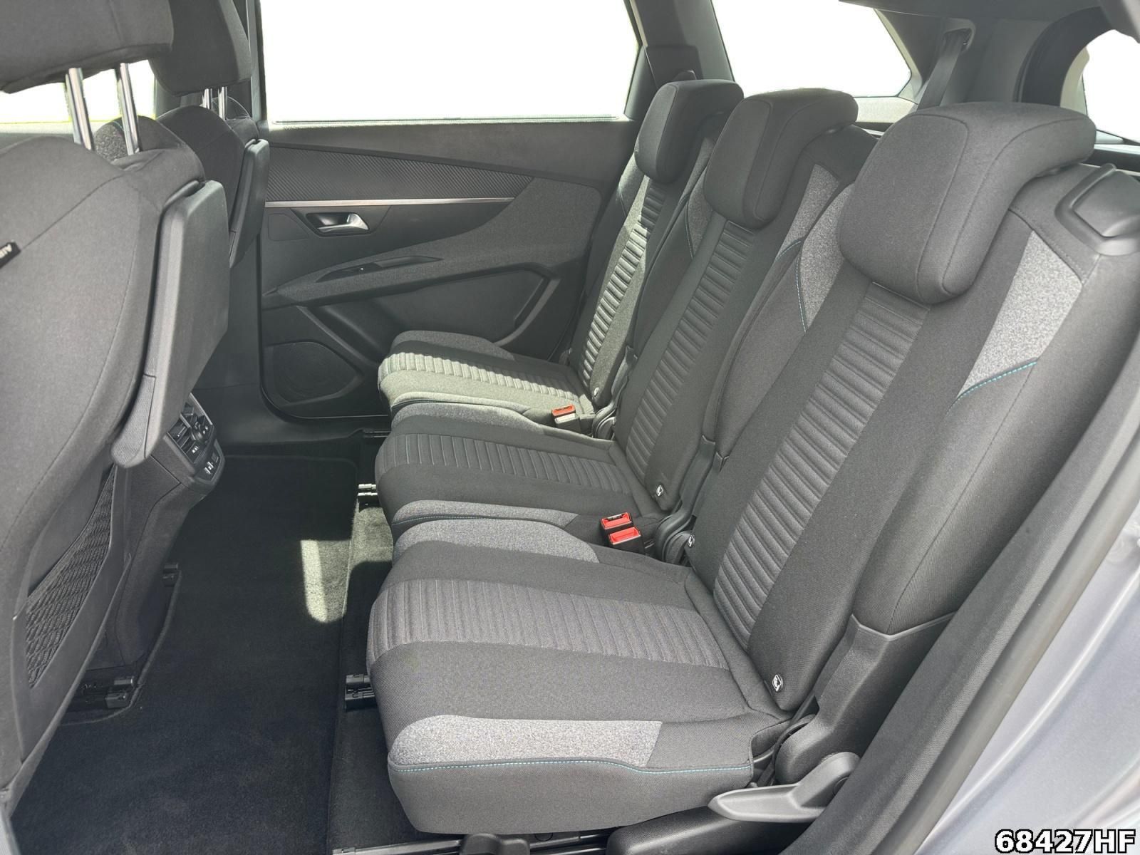 Fahrzeugabbildung Peugeot 5008 Active Pack