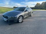 Jaguar XE 20d 180PS AWD Prestige Automatik Prestige
