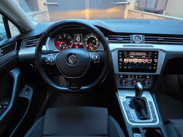 Volkswagen Passat Variant - 9