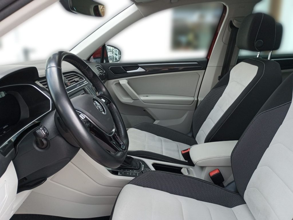 Fahrzeugabbildung Volkswagen Tiguan 2.0 TDI SCR 4Motion DSG Highline AHK