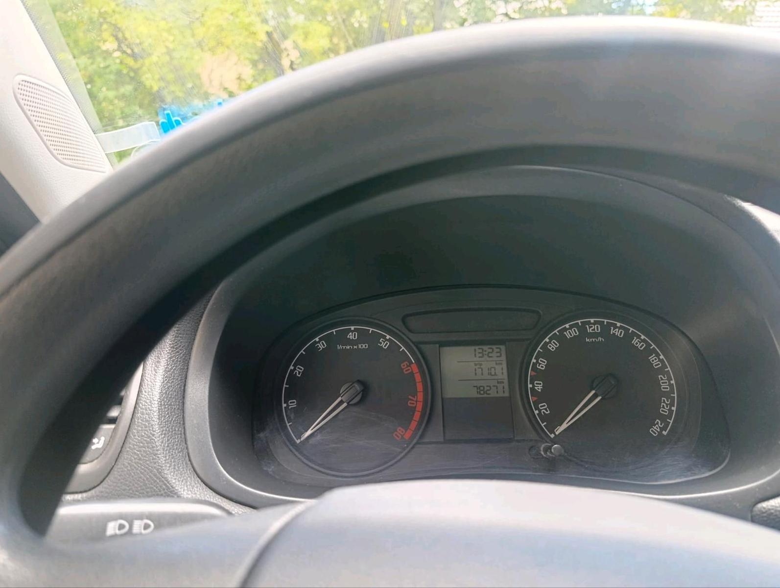 Skoda Fabia 2009 — photo 6