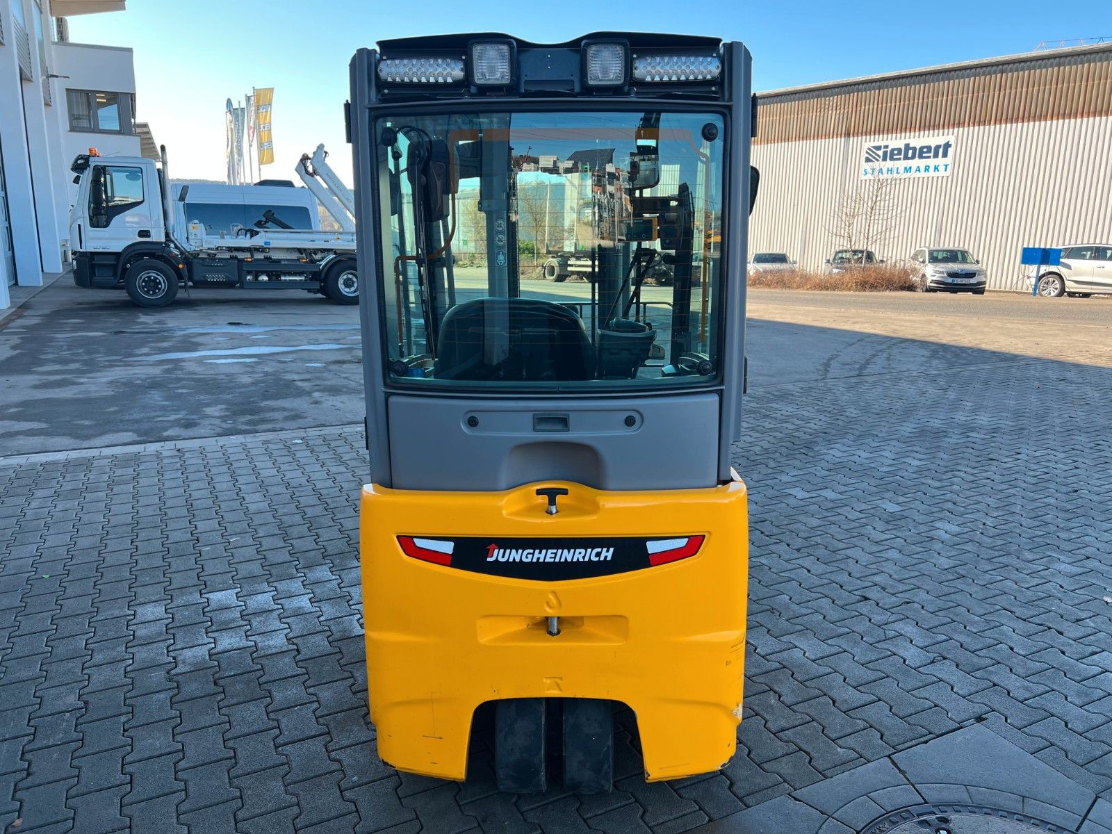 Fahrzeugabbildung Jungheinrich EFG 215 / Triplex: 4.25m! / SS / nur 995h! Waage