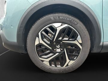 Citroën C4 Shine PT 130 EAT8 Navi+SHZ+HUD+RFK+LM+Carplay