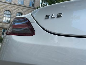 2010 Mercedes-BENZ SLS AMG — фото 5