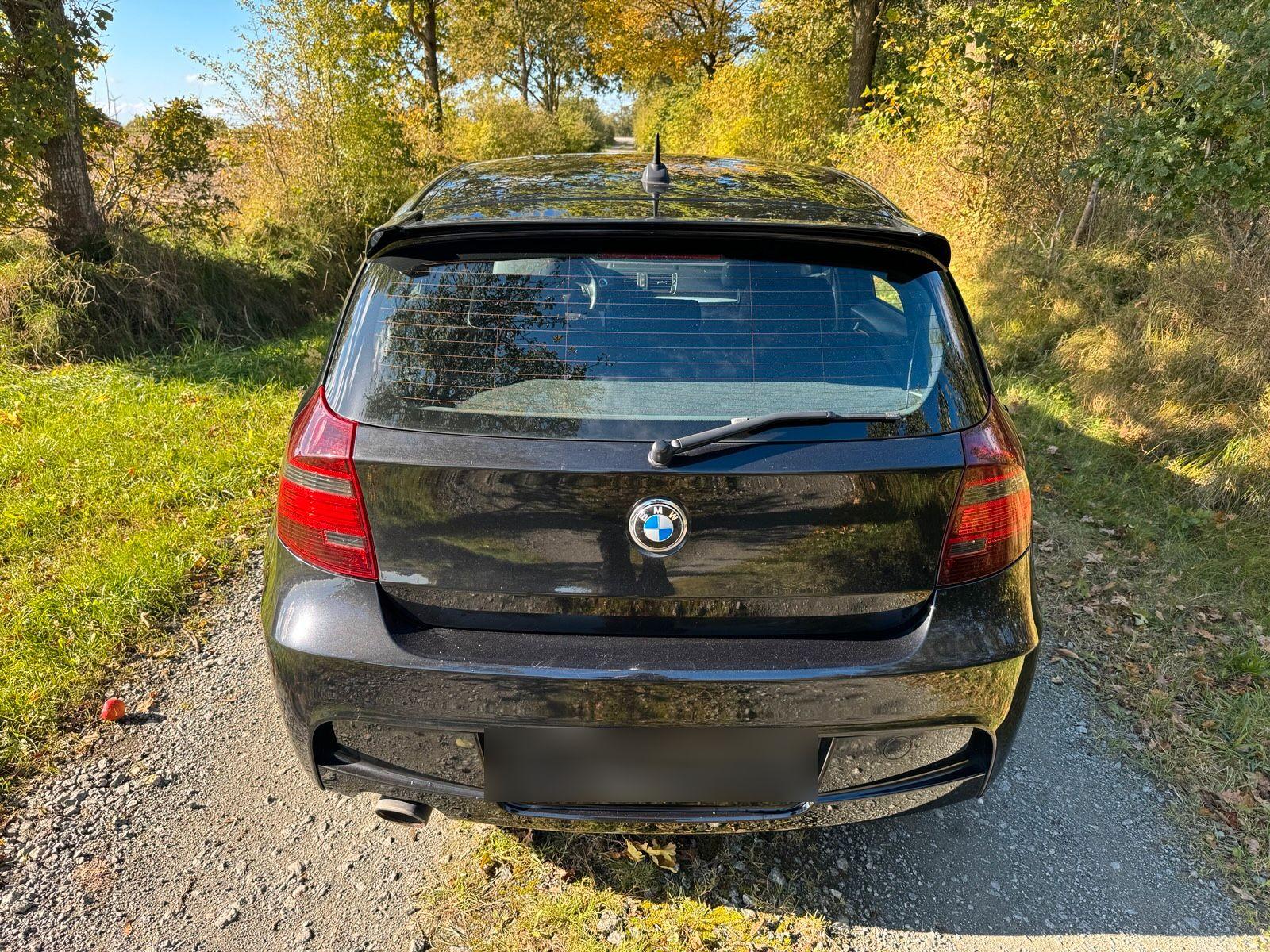 BMW 118 2010 — engine 143 HP (105kW)